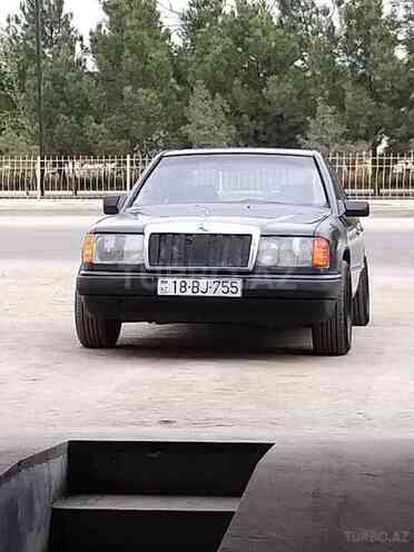 Mercedes E 230 1986, 265,809 km - 2.3 л - Bakı