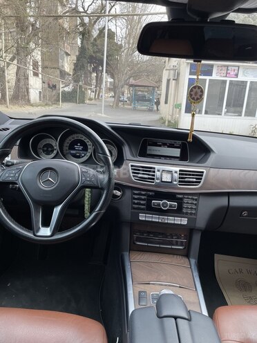 Mercedes E 220 2014, 301,075 km - 2.2 l - Bakı