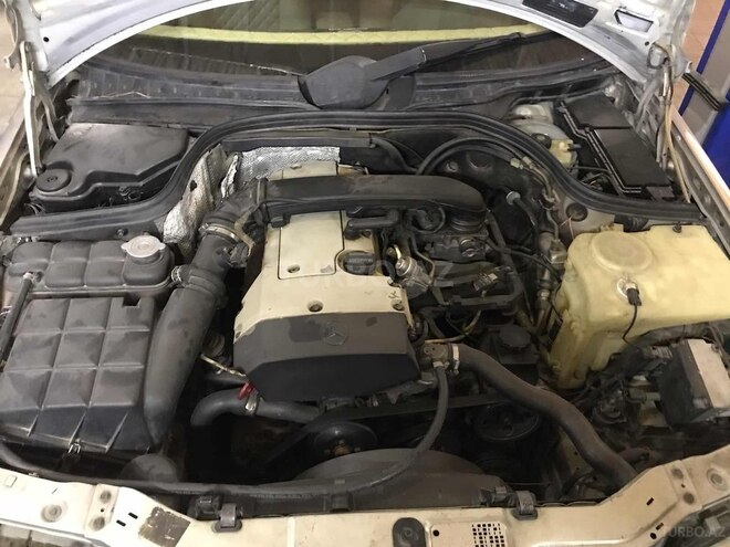 Mercedes C 230 1997, 300,000 km - 2.3 л - Bakı