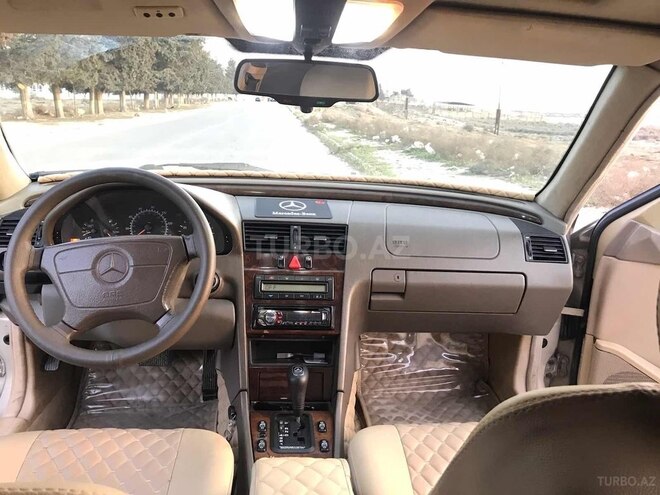 Mercedes C 230 1997, 300,000 km - 2.3 л - Bakı