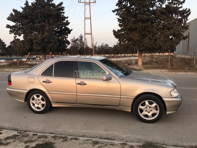 Mercedes C 230 1997, 300,000 km - 2.3 л - Bakı