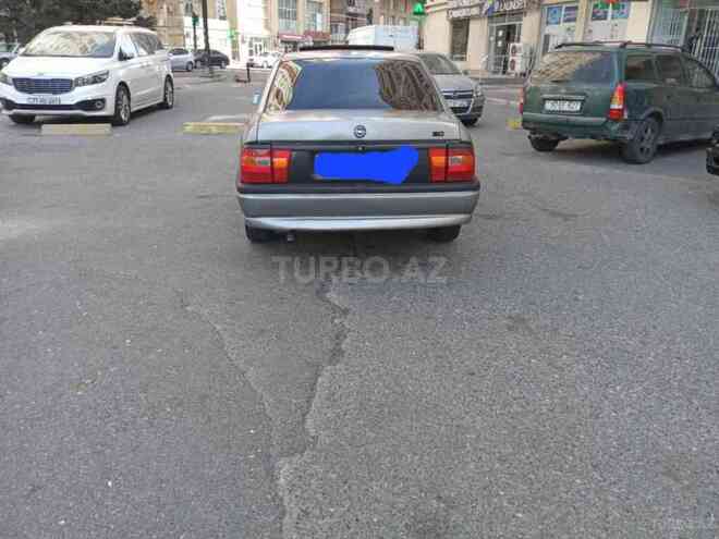 Opel Vectra 1994, 380,000 km - 2.0 l - Bakı