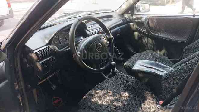 Opel Astra 1995, 236,542 km - 1.8 л - Bakı