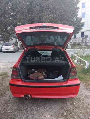 BMW 318 2001, 314,000 km - 1.8 l - Bakı