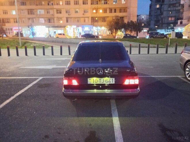Mercedes E 230 1991, 174,000 km - 2.3 l - Bakı