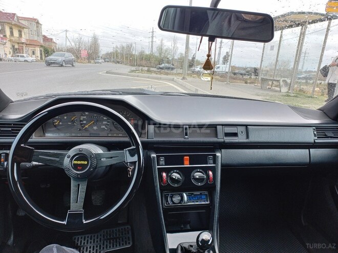 Mercedes E 230 1991, 174,000 km - 2.3 l - Bakı