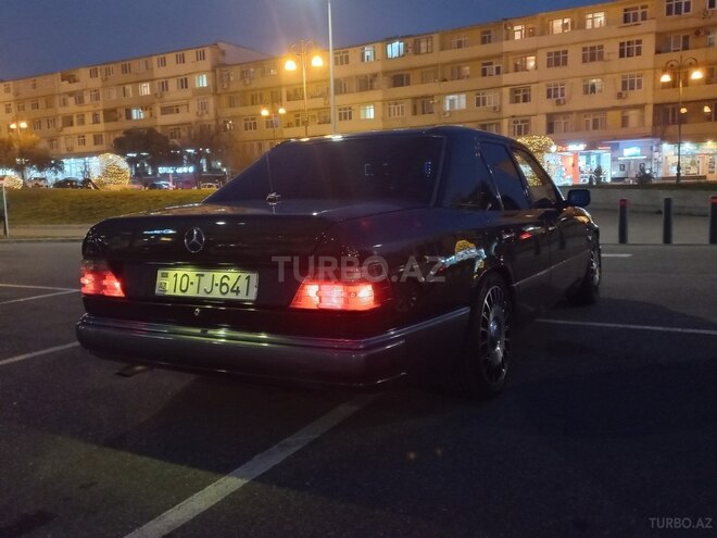 Mercedes E 230 1991, 174,000 km - 2.3 l - Bakı