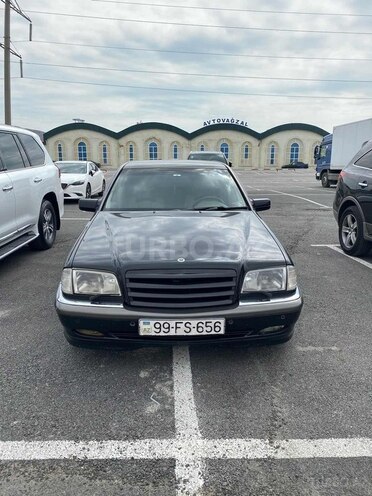 Mercedes C 240 1999, 320,000 km - 2.4 l - Bakı