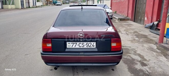 Opel Vectra 1991, 213,146 km - 2.0 l - Qazax