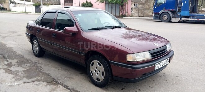 Opel Vectra 1991, 213,146 km - 2.0 l - Qazax