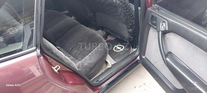 Opel Vectra 1991, 213,146 km - 2.0 l - Qazax