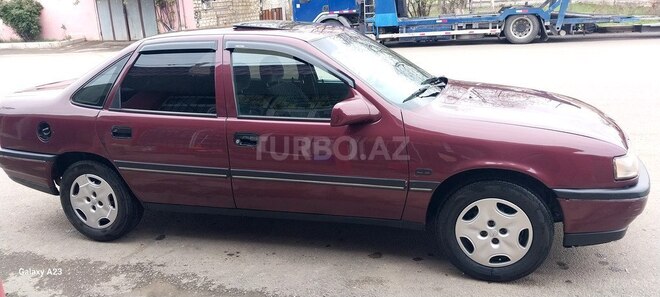 Opel Vectra 1991, 213,146 km - 2.0 l - Qazax