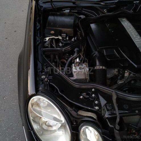 Mercedes E 240 2002, 330,000 km - 2.6 l - Bakı