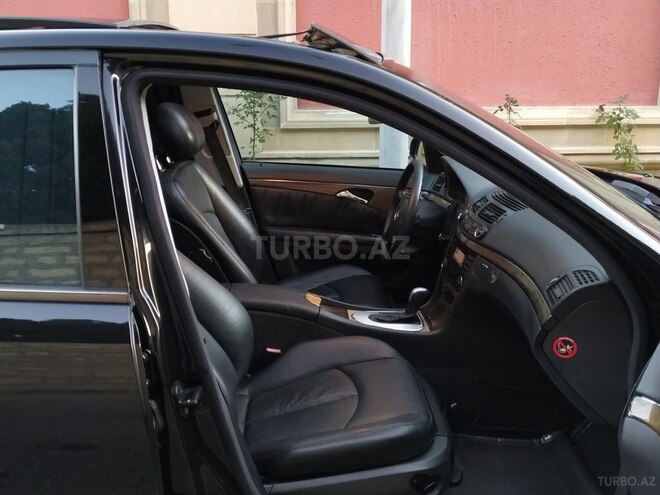 Mercedes E 240 2002, 330,000 km - 2.6 l - Bakı
