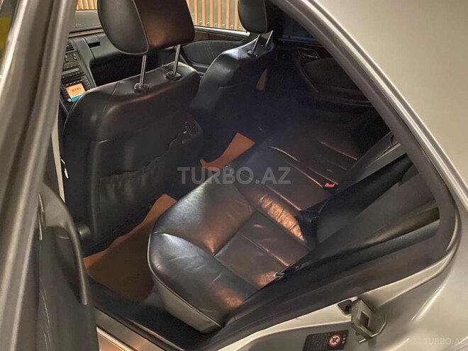 Mercedes E 320 2000, 390,000 km - 3.2 l - Gəncə