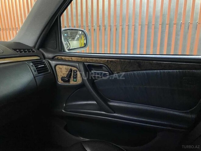 Mercedes E 320 2000, 390,000 km - 3.2 l - Gəncə