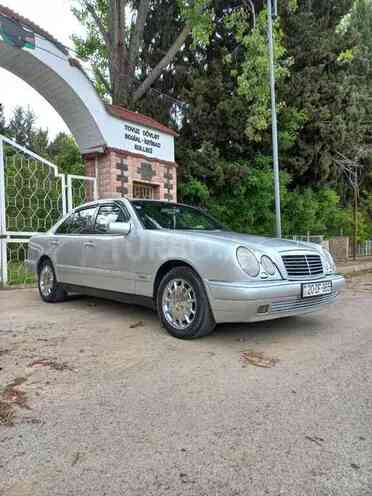 Mercedes E 220 1996, 216,587 km - 2.2 l - Tovuz