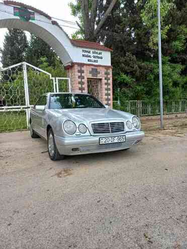 Mercedes E 220 1996, 216,587 km - 2.2 l - Tovuz