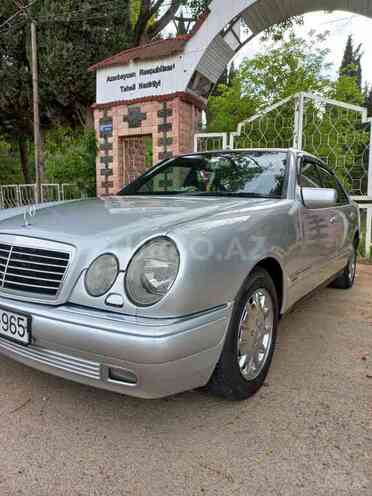 Mercedes E 220 1996, 216,587 km - 2.2 l - Tovuz