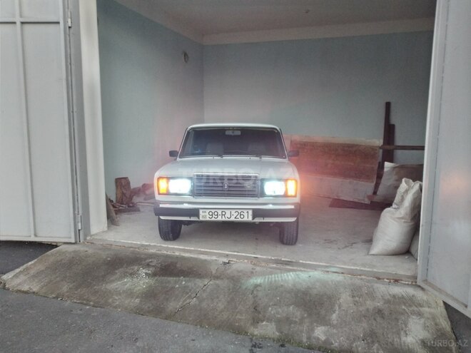 LADA (VAZ) 2107 2005, 22,000 km - 1.6 l - Zaqatala