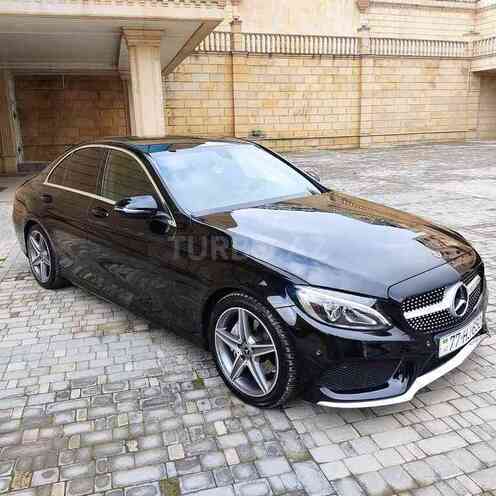 Mercedes C 220 2018, 180,000 km - 2.2 л - Bakı