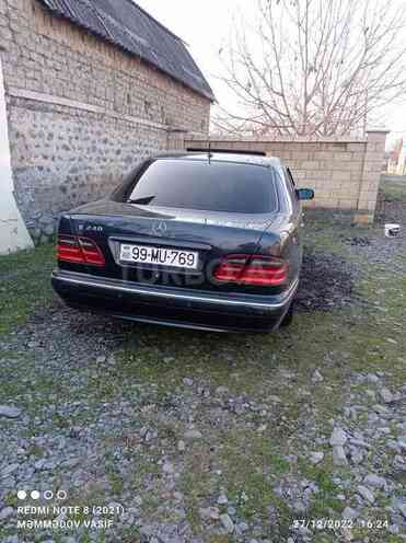 Mercedes E 240 2000, 262,859 km - 2.4 l - Zaqatala