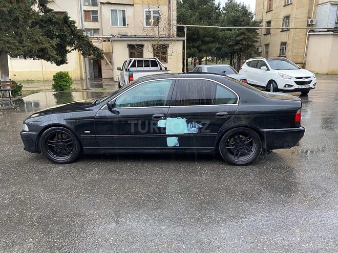BMW 530 2001, 370,000 km - 3.0 л - Bakı