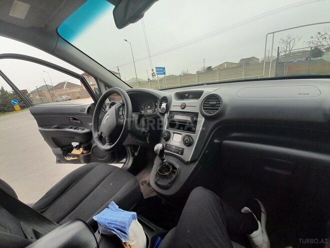 Kia Carens 2007, 455,000 km - 2.0 л - Bakı