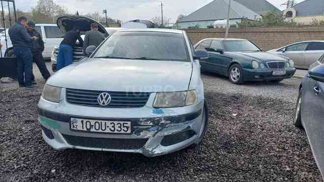 Volkswagen Passat 1997, 380,000 km - 1.9 l - Gəncə