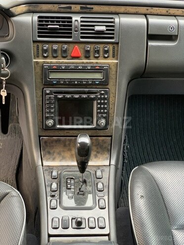 Mercedes E 320 2001, 94,851 km - 3.2 l - Bakı