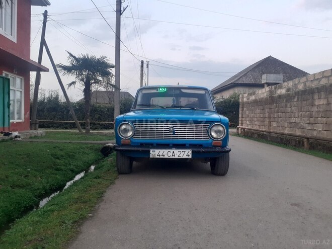 LADA (VAZ) 2101 1975, 460,000 km - 1.5 l - Astara