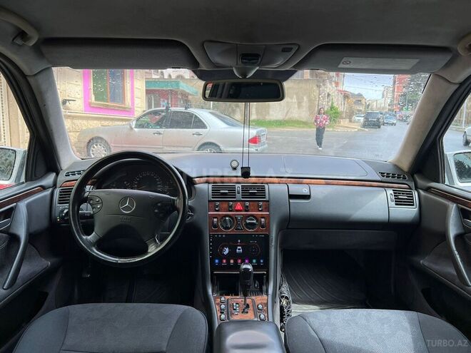 Mercedes E 220 2000, 420,000 km - 2.2 л - Bakı