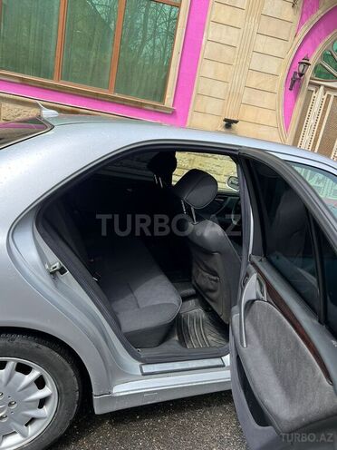 Mercedes E 220 2000, 420,000 km - 2.2 л - Bakı