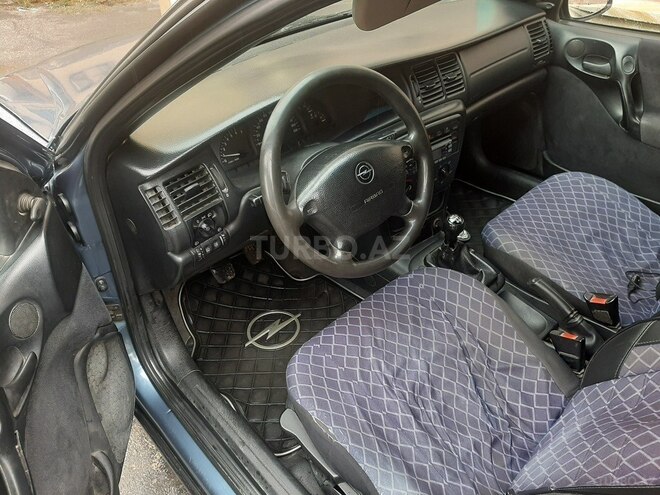 Opel Vectra 1999, 228,000 km - 1.6 л - Bakı
