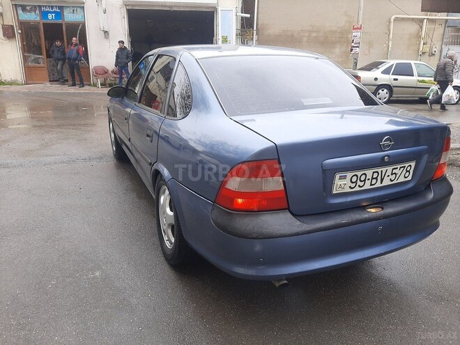 Opel Vectra 1999, 228,000 km - 1.6 л - Bakı