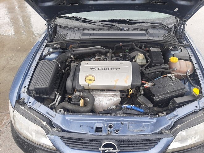 Opel Vectra 1999, 228,000 km - 1.6 л - Bakı