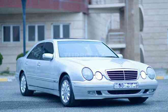 Mercedes E 220 2000, 380,000 km - 2.2 л - Bakı