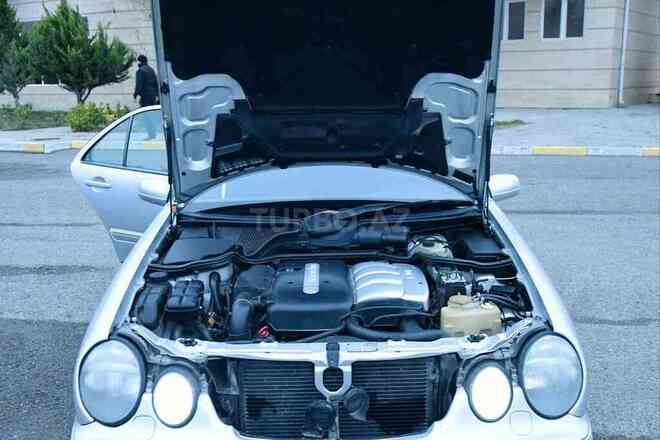 Mercedes E 220 2000, 380,000 km - 2.2 л - Bakı