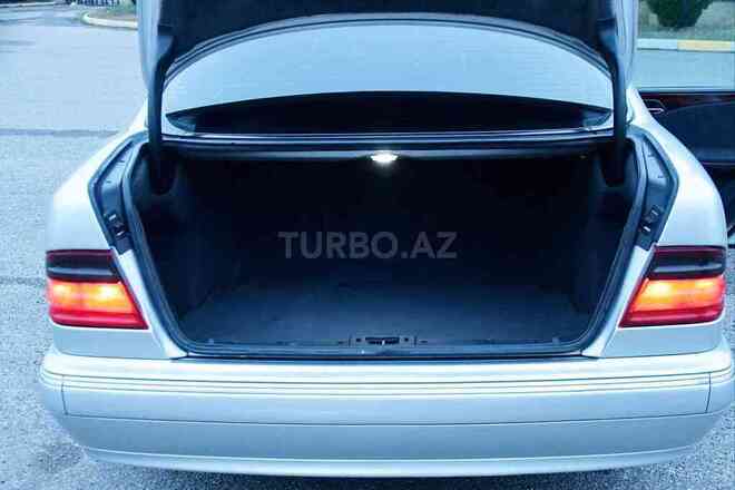 Mercedes E 220 2000, 380,000 km - 2.2 л - Bakı