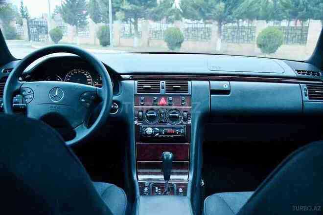 Mercedes E 220 2000, 380,000 km - 2.2 л - Bakı
