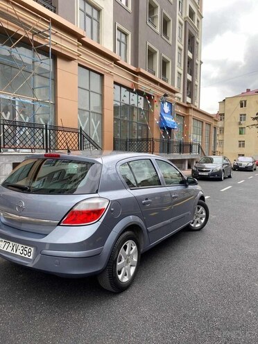 Opel Astra 2005, 175,000 km - 1.4 л - Bakı