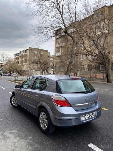 Opel Astra 2005, 175,000 km - 1.4 л - Bakı