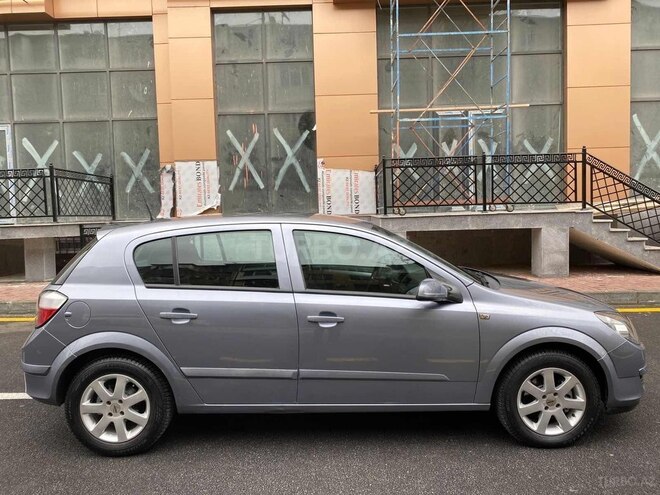 Opel Astra 2005, 175,000 km - 1.4 л - Bakı