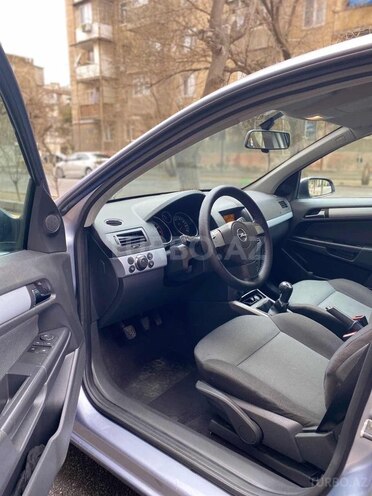 Opel Astra 2005, 175,000 km - 1.4 л - Bakı