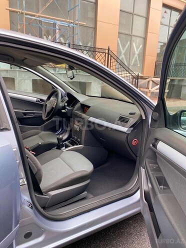 Opel Astra 2005, 175,000 km - 1.4 л - Bakı