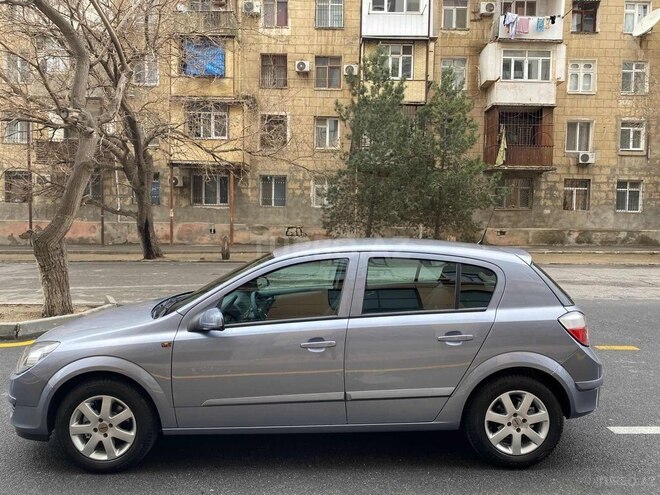 Opel Astra 2005, 175,000 km - 1.4 л - Bakı