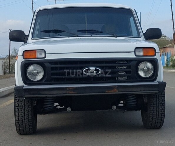 LADA (VAZ) Niva 2009, 207,000 km - 1.7 л - Yevlax