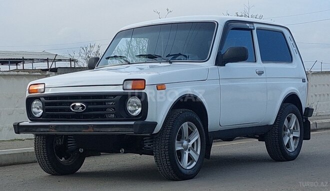 LADA (VAZ) Niva 2009, 207,000 km - 1.7 л - Yevlax