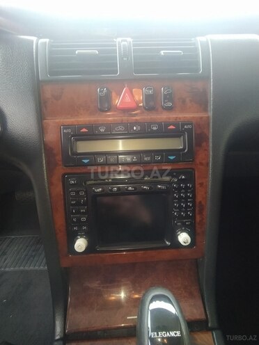 Mercedes E 270 2001, 394,000 km - 2.7 l - Bakı