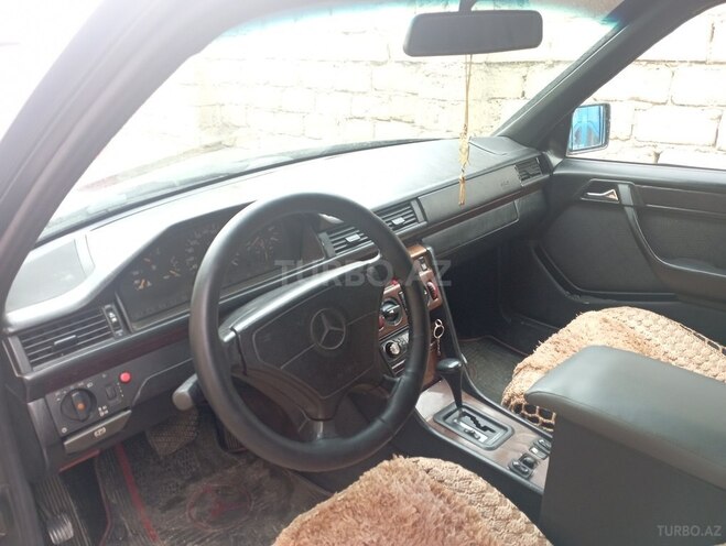 Mercedes E 300 1995, 277,456 km - 3.0 l - Bakı